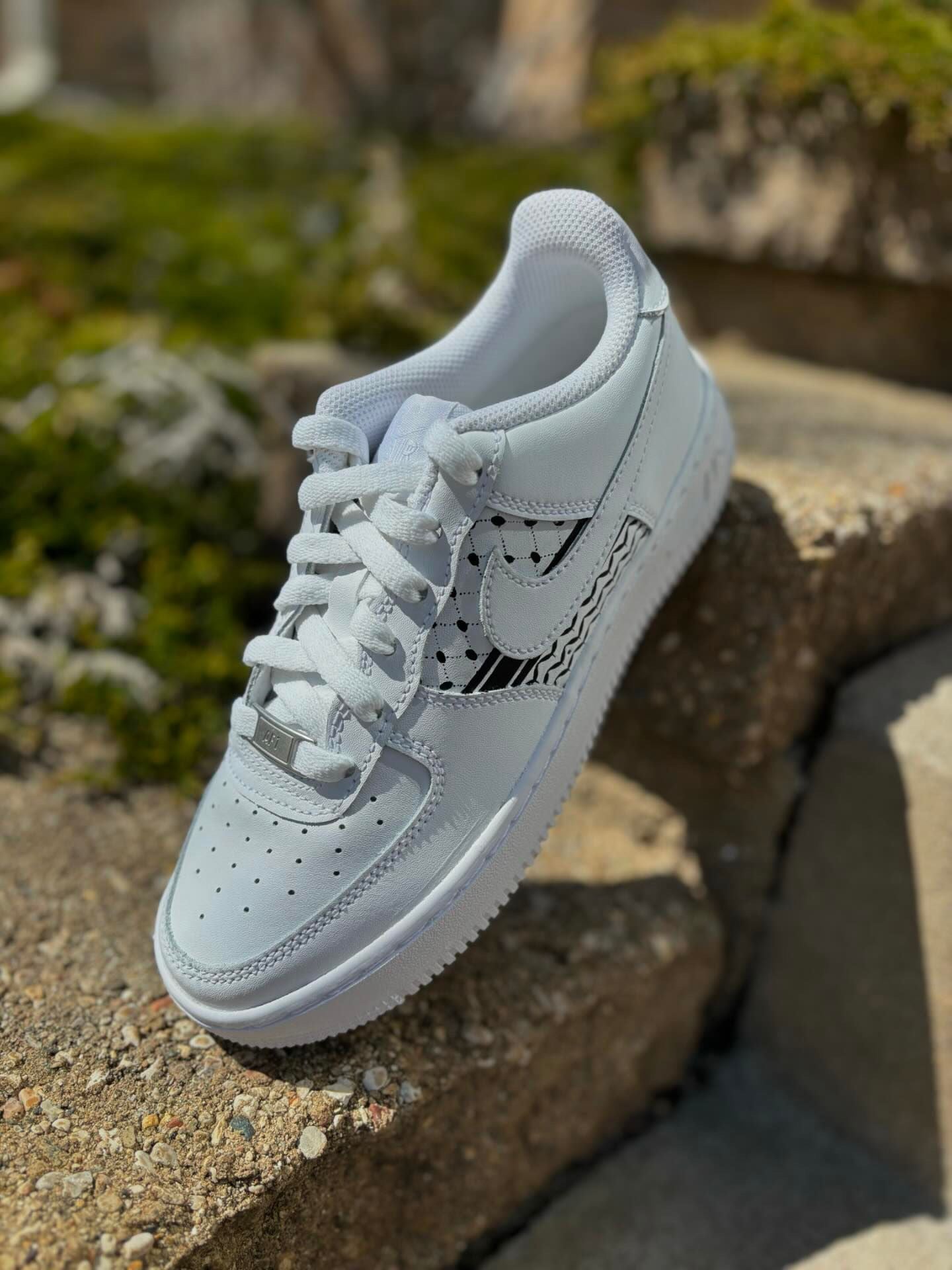 Air Force 1 Low - ‘Keffiyeh’ Custom Painted Shoes